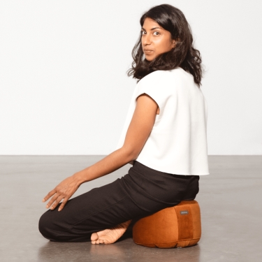 Meditation cushion Basic CORD, rubyred 